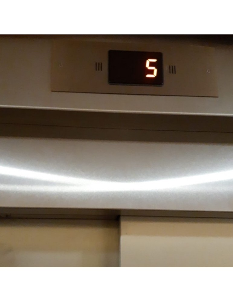 DISPLAY SCHINDLER ADIE LIP MATRIZ C/GONG BS/HD COM