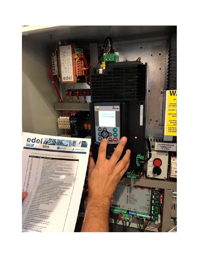 CONSOLA PROGRAMACION FUJI ADVANCED PARA VARIADORES FRENIC LIFT 2 - TP-A1-LM2