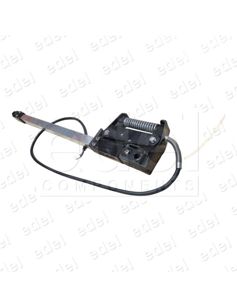 CBA-BBCCC.C4000.700 KIT BRAS ACTIONNEMENT PORTE 40/10 MC C4V DROITE FERMATOR AVEC CIRCUIT PL700 MM