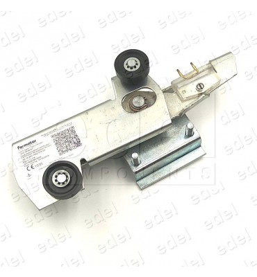CSP-4000.RD000 CONJUNTO SOPORTE FERMATOR CERRADURA P.AUTOMATICA RELLANO + PLETINA PORTARUEDAS MODELO 40/10 APERTURA DERECHA