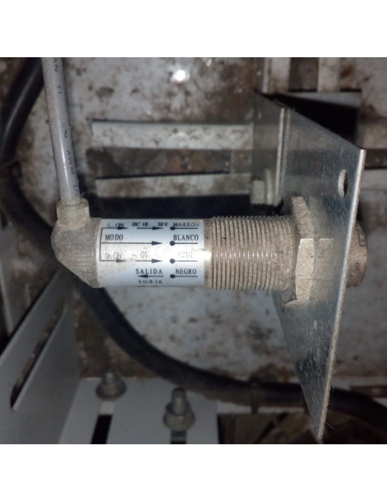 LKW-RNMW2 PHOTOCELLULE M18 REFLEX (MIROIR) NPN METALLIQUE 90º