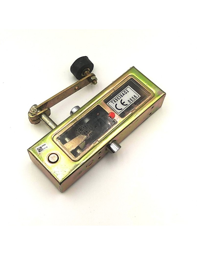 TX9538AG2 SERRURE OTIS 9538 PORTE BATTANTE  FRONTAL GAUCHE  OUVERTURE EXTERIEURE